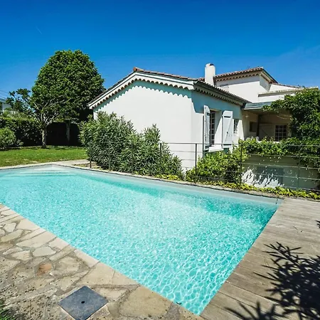 Nest Keyweek Pool And Garden Chiberta *